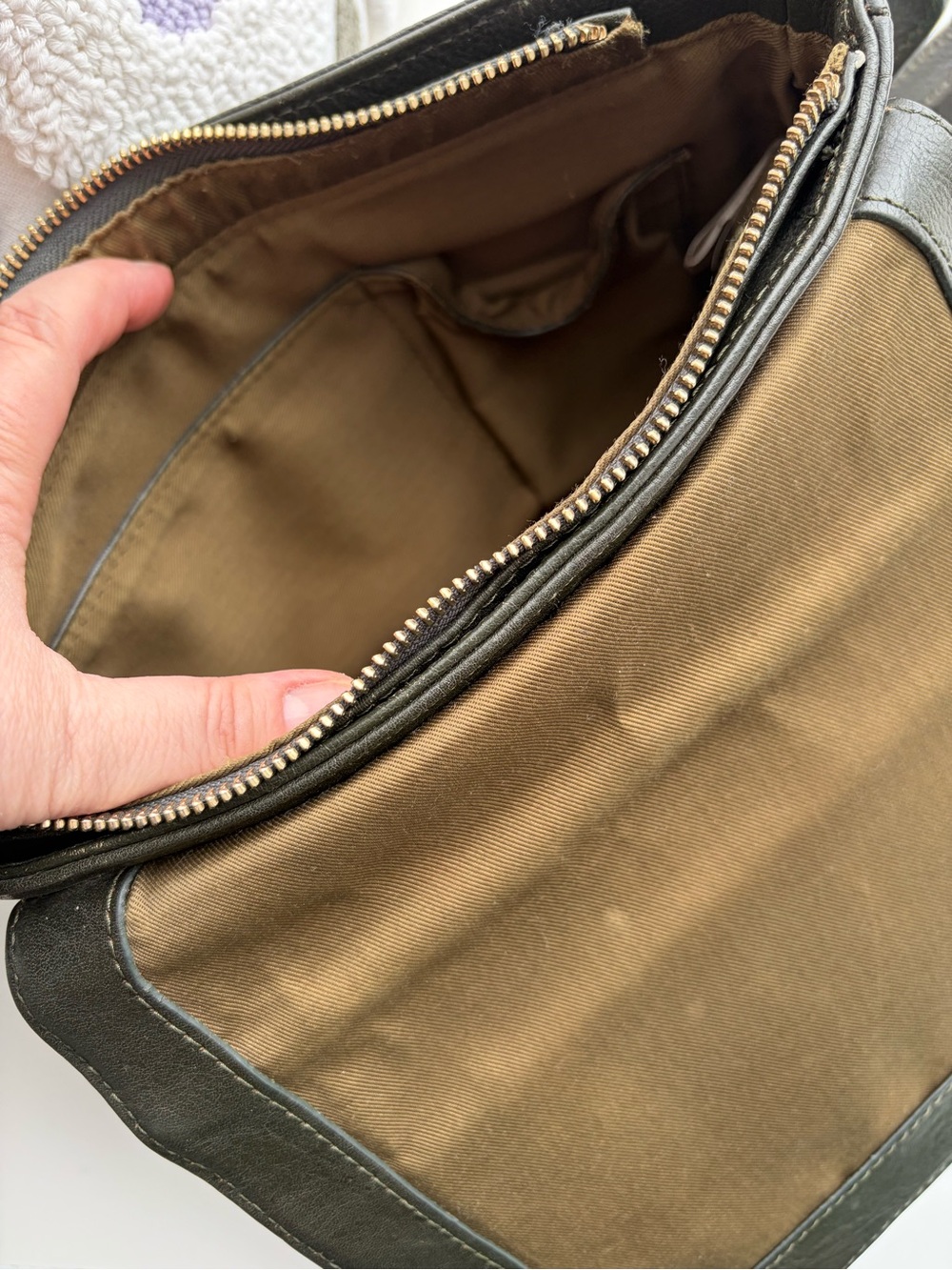 Danier Leather Bag Green USA Y2K Quiet Luxury Dark Academia Minimalist VTG Boho - Picture 13 of 16
